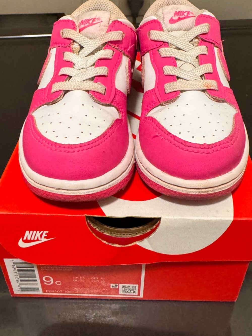 Nike Dunk Low - Fuscia